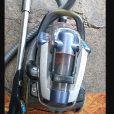 2.el defolu Electrolux ultracaptic elektrik süpürgesi 2.el defolu Electrolux ultracaptic elektrik süpürgesi